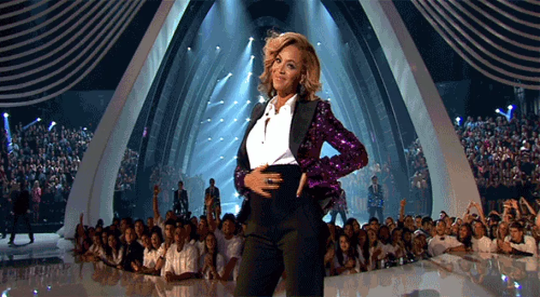 Pregnant Beyonce GIF - Find & Share on GIPHY