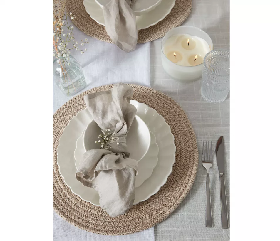 Scallop Dinner Plate, Scallop Side Plate, Scallop Cereal Bowl, Glass Embossed Tumbler, Woven Placemats – Cream 2 Pack, B&M