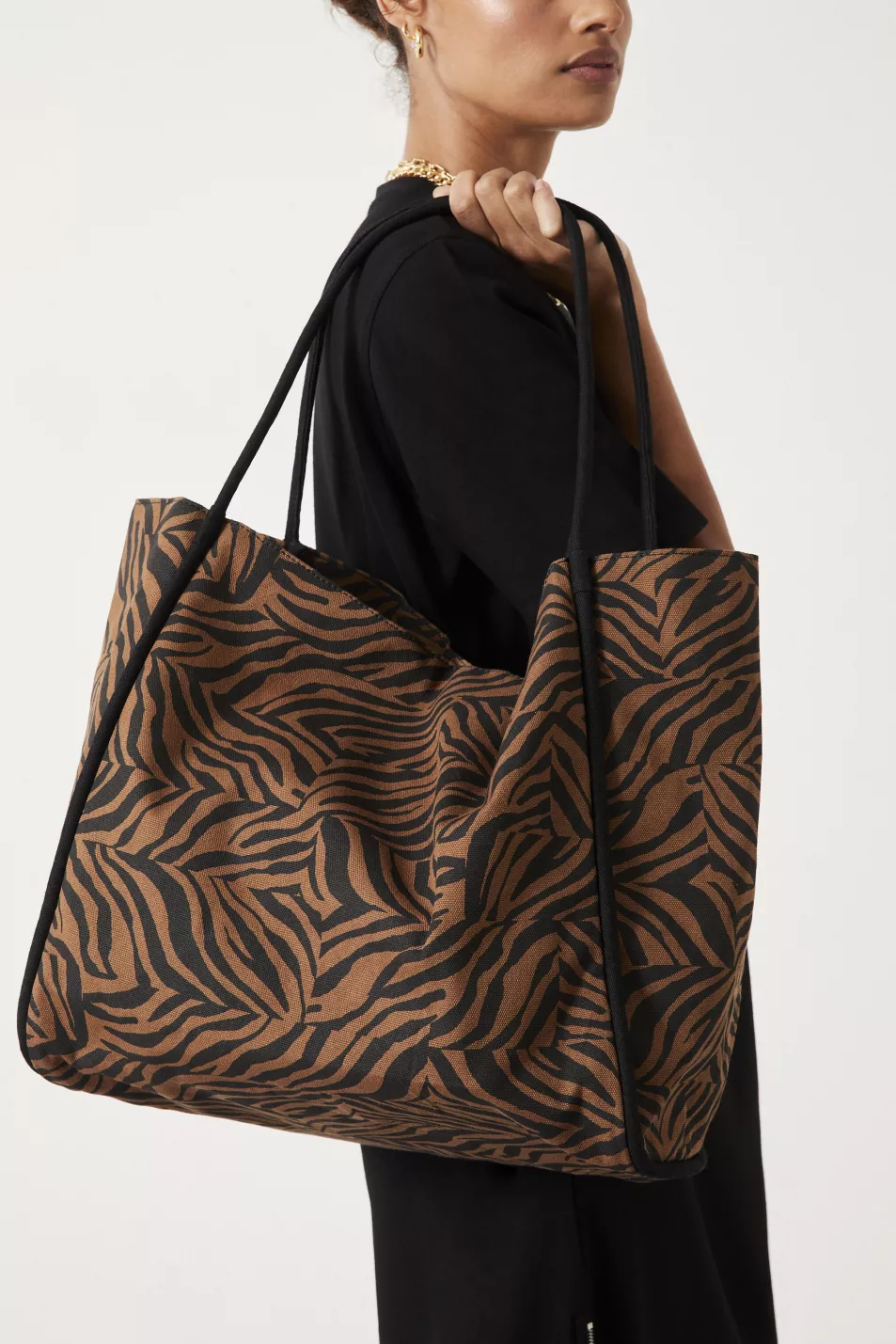 Vero Zebra Print Tote Bag, Hush