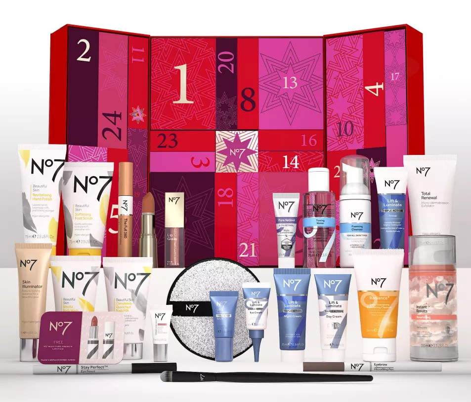 No7 Lift & Luminate 25 Days of Beauty Advent Calendar