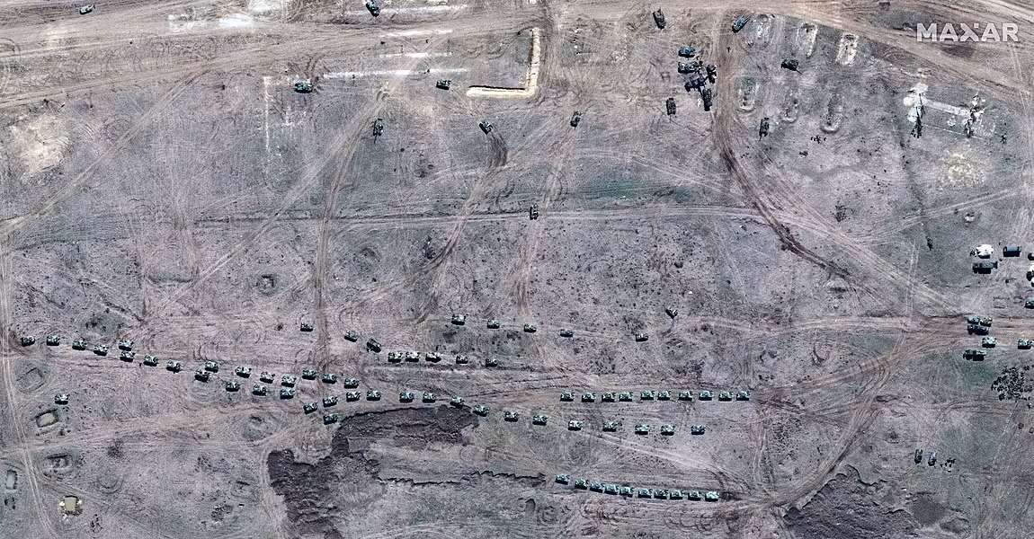 Airborne units on manoeuvres in the Angarsky training area in Crimea