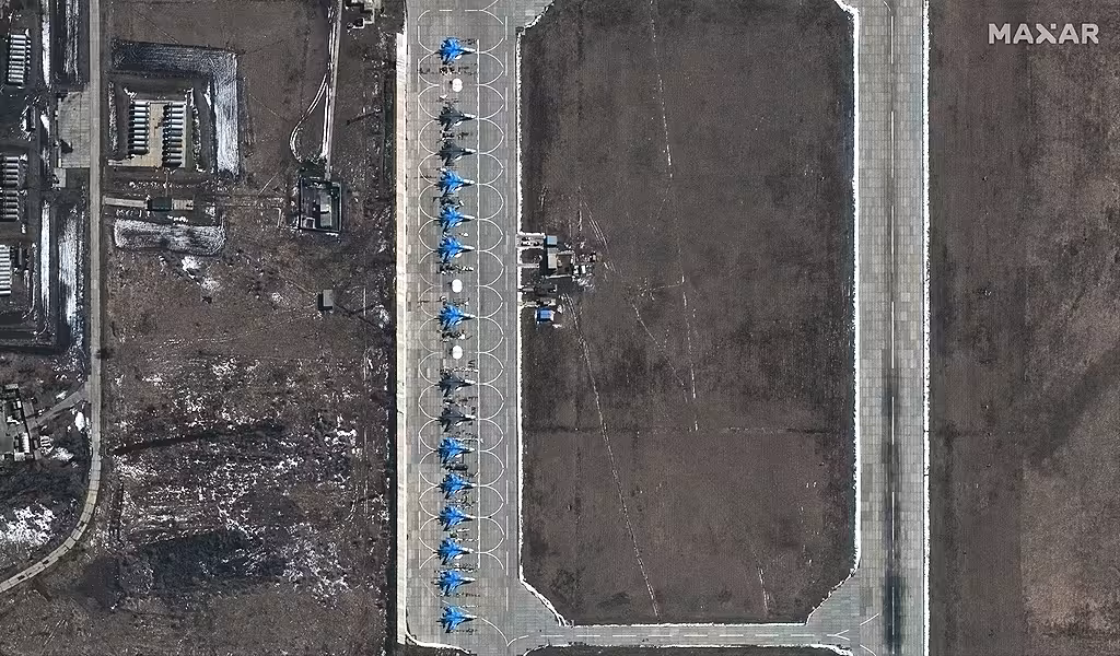 Eleven SU-34 aircraft at the Morozovsk airbase in Russia