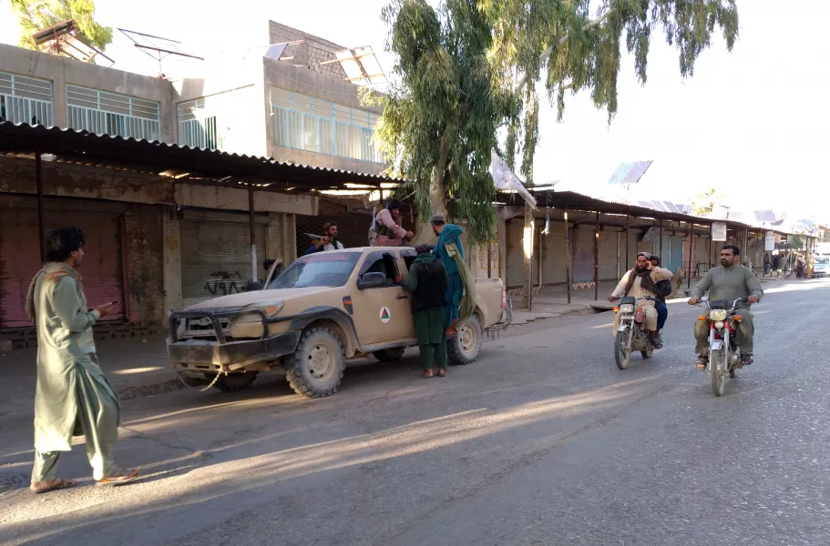 Taliban fighters in the city of Farah