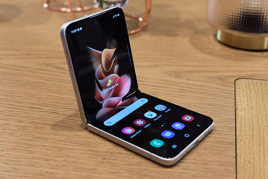 The new Samsung Galaxy Z Flip3