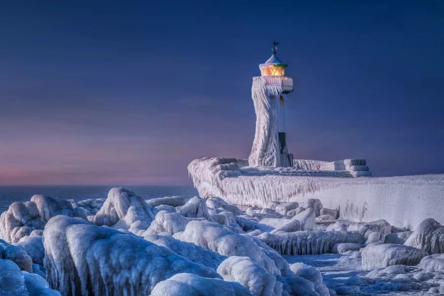 A picturesque frosty scene on the German island of Rügen, captured by Manfred Voss