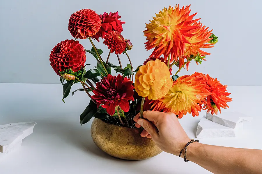 Vary flower heights in the bowl (Michal Kowalski/Michael Dariane/Blooming Haus/PA)