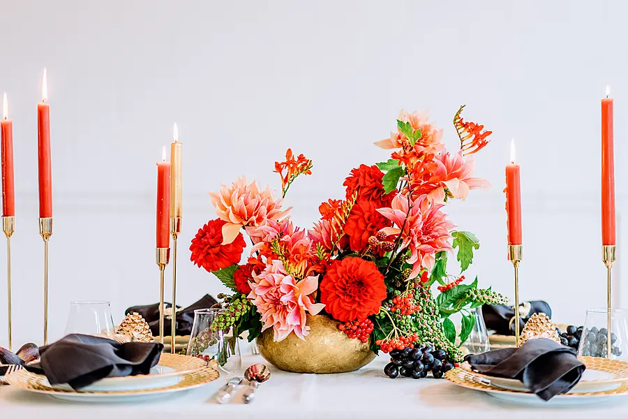 The finished tablescape (Michal Kowalski/Michael Dariane/Blooming Haus/PA)