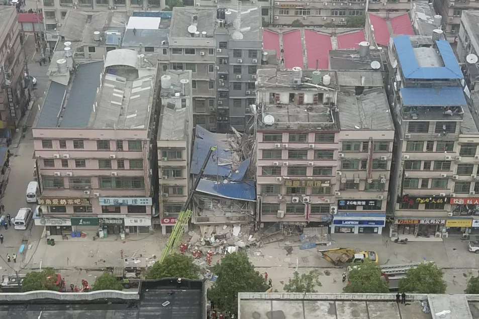 The site of the collapsed building in Changsha (