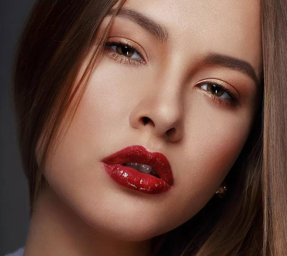  woman with glossy red lips