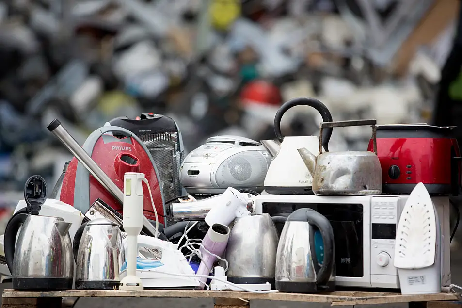 Electronic and electrical appliances for recycling