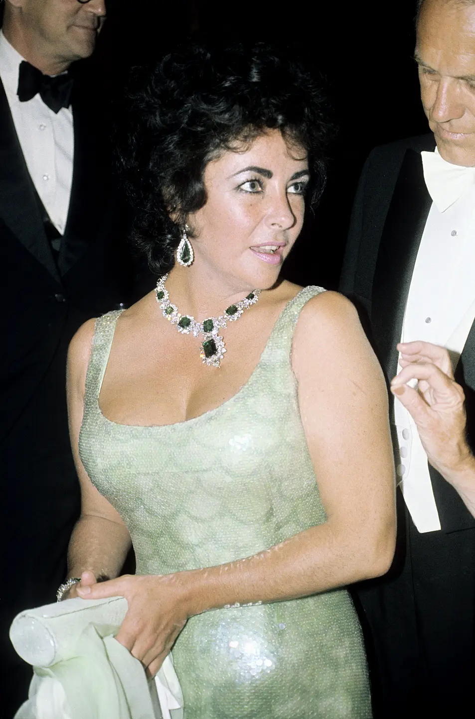 Elizabeth Taylor arrives for a gala dinner attended by Queen Elizabeth ll in Washington DC, USA on July 01, 1976