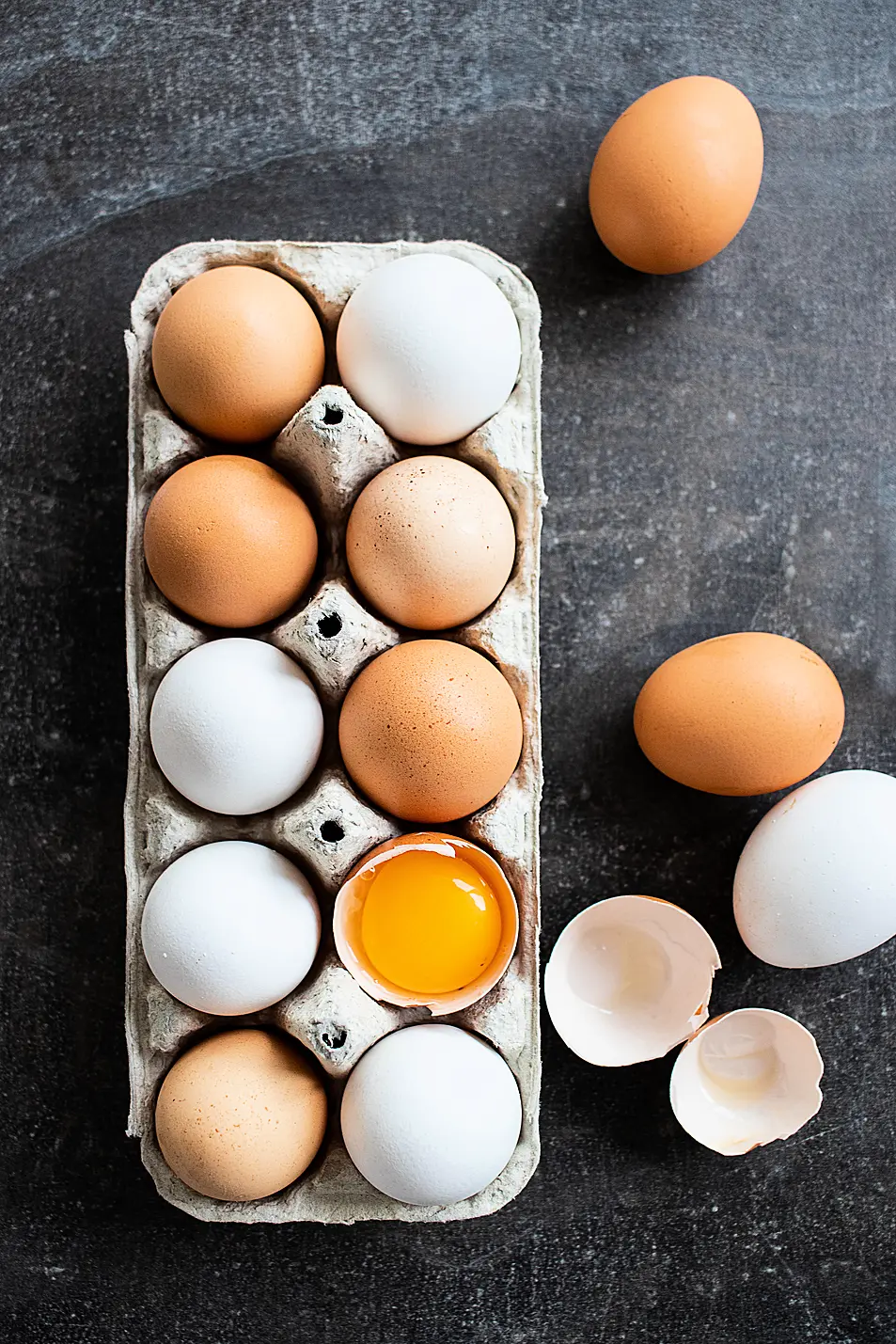 A box of ten organic raw eggs 