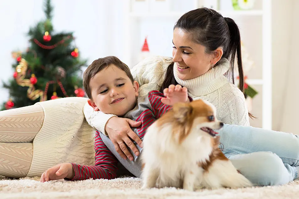 puppy and family