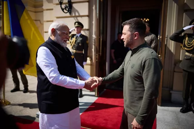 Modi and Zelensky shake hands