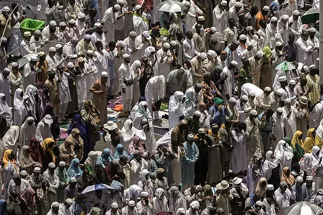 Muslim pilgrims converge on Saudi Arabia’s holy city of Mecca