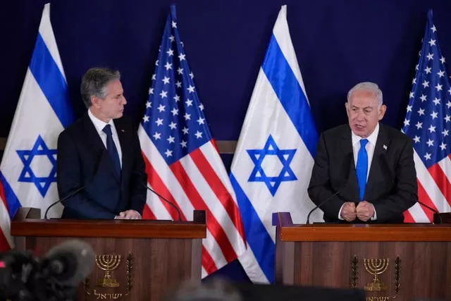 Antony Blinken ouve Benjamin Netanyahu