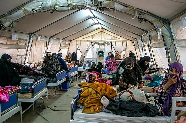 Injured people receive treatment following the earthquake 