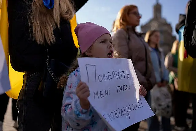 Ukrainians demonstrate