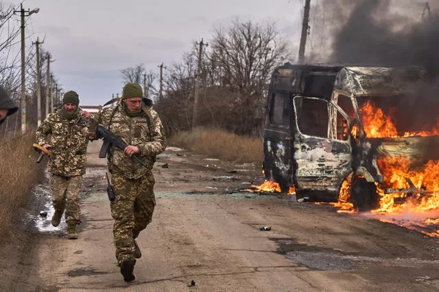 Ukrainian soldiers 