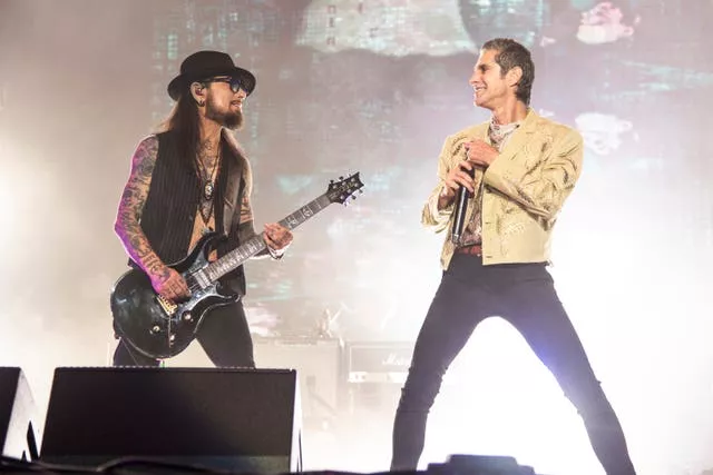 Dave Navarro, left, and Perry Farrell of Jane’s Addiction performing