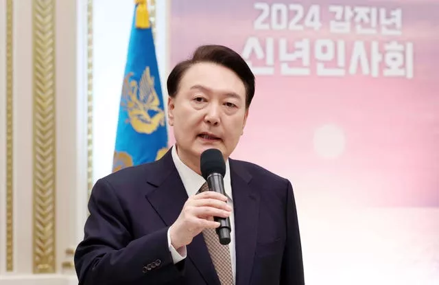 Político da Coreia do Sul é atacado