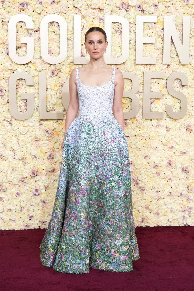 Natalie Portman arrives at the 81st Golden Globe Awards