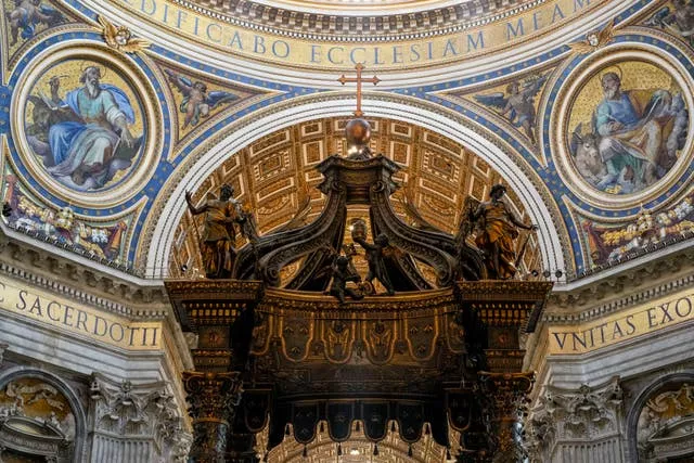 Restauração da Basílica do Vaticano