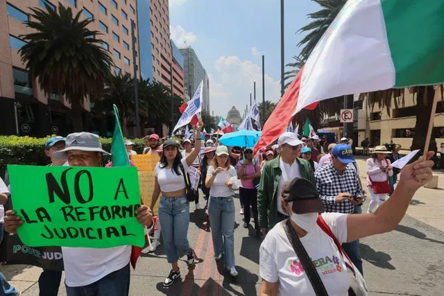 Mexico Court Strike