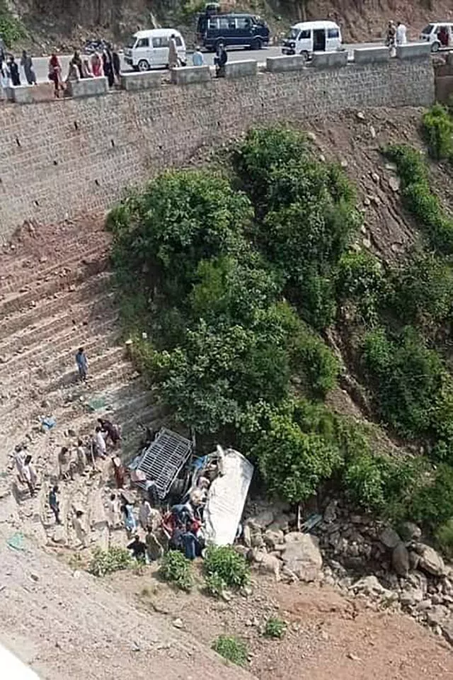 Pakistan Bus Accident