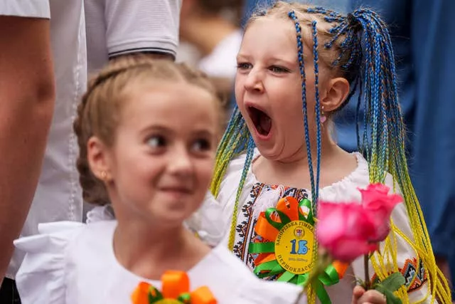 Pupils in traditional Ukrainian dress