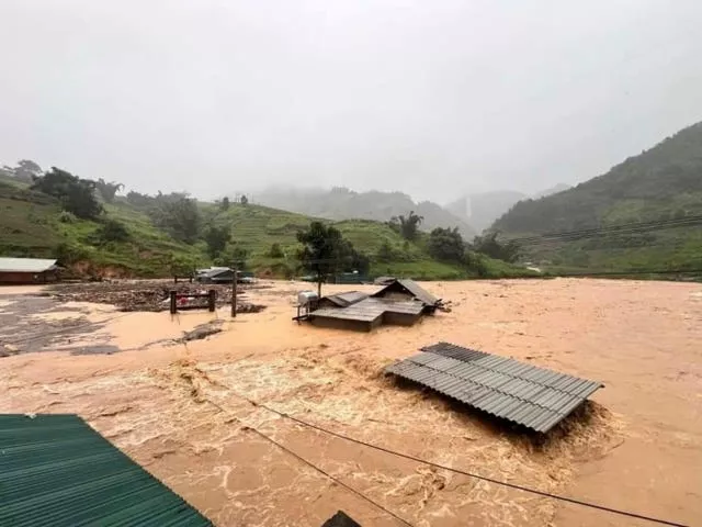 Vietnam Asia Typhoon