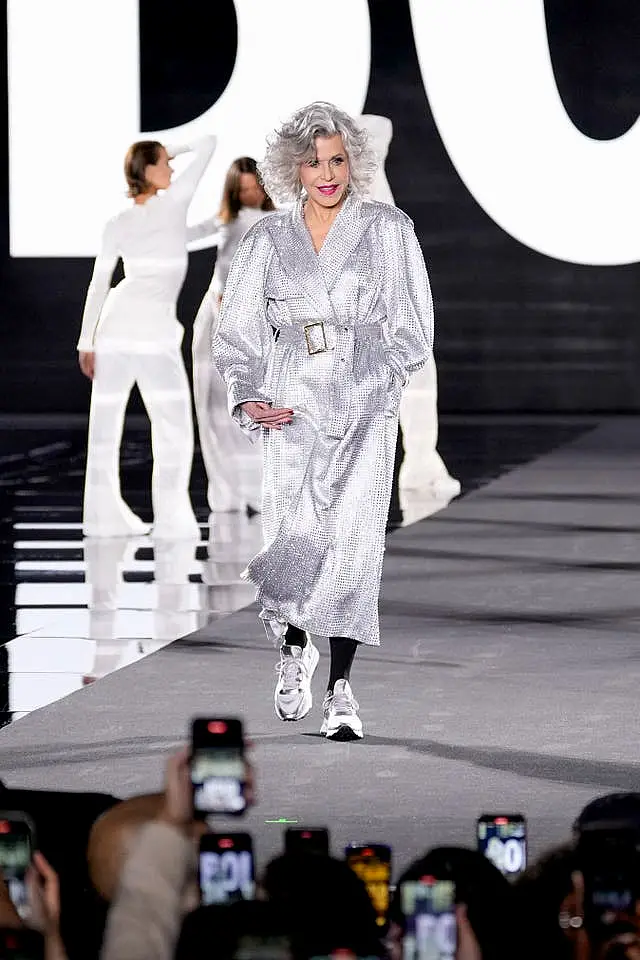 Jane Fonda wears a creation as part of the L’Oreal Spring/Summer 2025 collection presented Monday, Sept. 23, 2024 in Paris. 