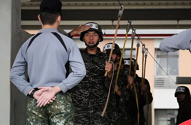 Taiwan Paratroopers