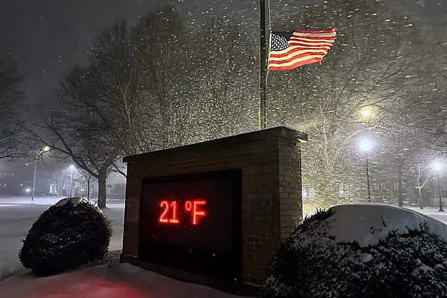 Temperature reading of 21F in snowy conditions