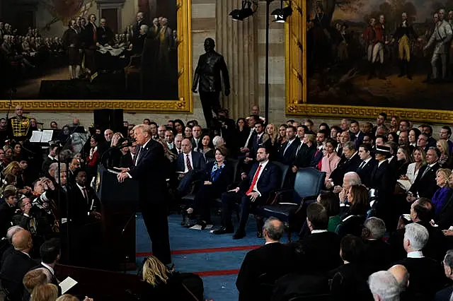 Presiden Donald Trump memberikan pidato pengukuhannya pada Pelantikan Presiden ke-60 di Rotunda US Capitol di Washington 