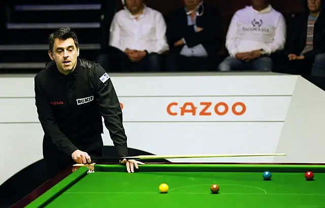 Ronnie O'Sullivan begins World Snooker Championship defence against Pang  Junxu