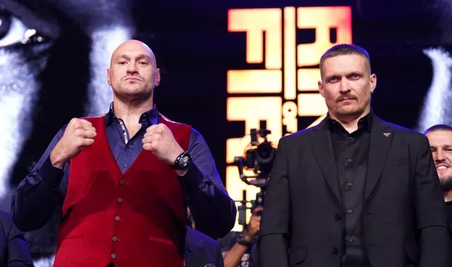 Tyson Fury (left) and Oleksandr Usyk at Thursday's press conference