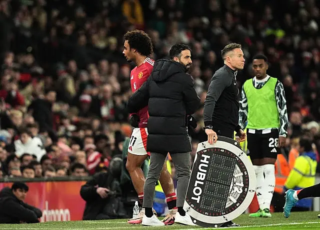 Joshua Zirkzee leaves the pitch after being substituted