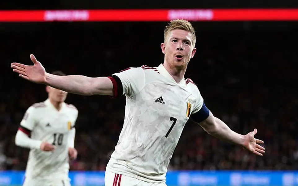 Kevin De Bruyne celebrates Belgium's opener