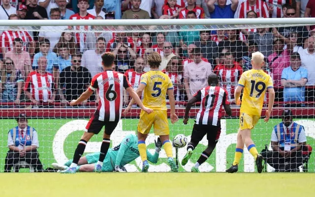 Yoane Wissa tucks home Brentford's winner