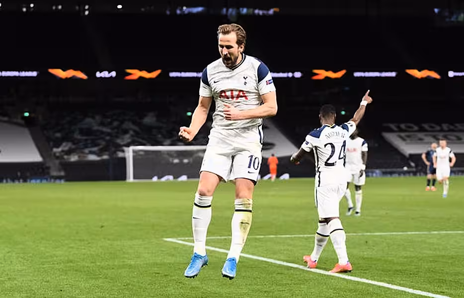 Kane, who won the Premier League Golden Boot last season, wants to leave Spurs in order to win trophies