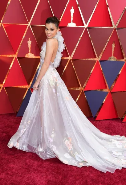 Hailee Steinfeld arriving at the 89th Academy Awards