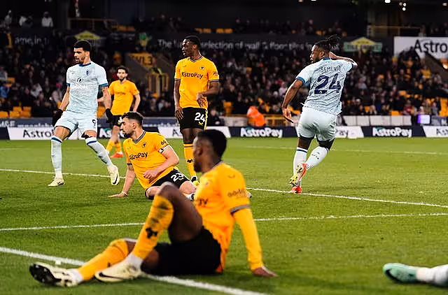 Antoine Semenyo scores the winner
