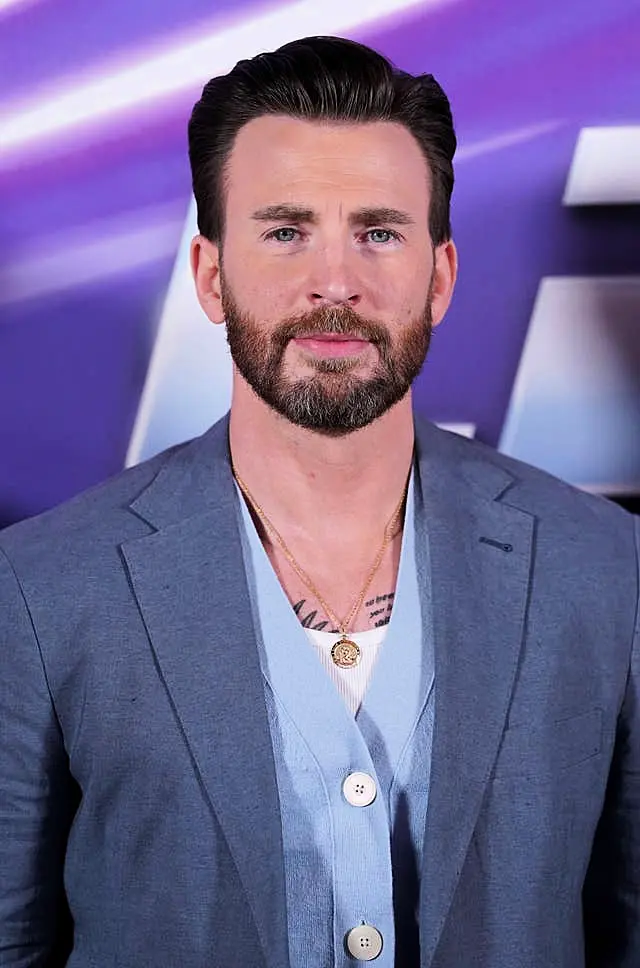 When 'Captain America' Chris Evans Asked Former S*xiest Man Paul