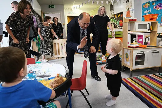 Shailesh Vara visits to Atlas Women’s Centre