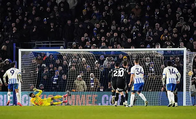 Joao Pedro scores a penalty