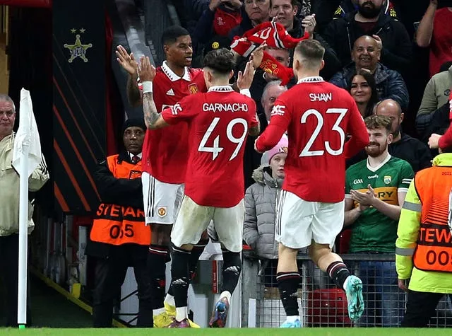 Manchester United continued their unbeaten run in midweek