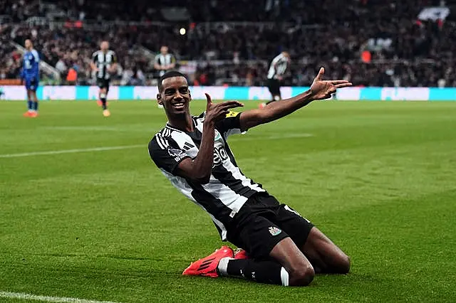 Alexander Isak celebrates scoring Newcastle's third goal against Leicester