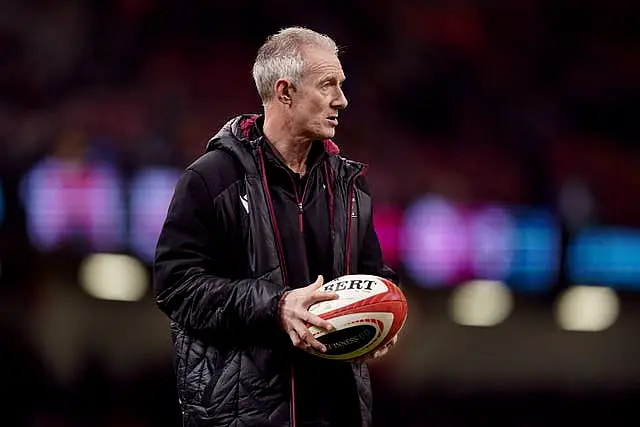 Rob Howley during training