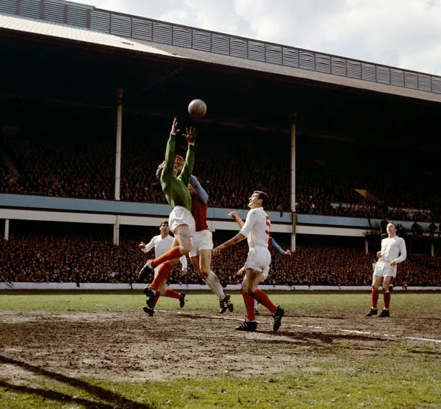 Alex Stepney makes a save against West Ham